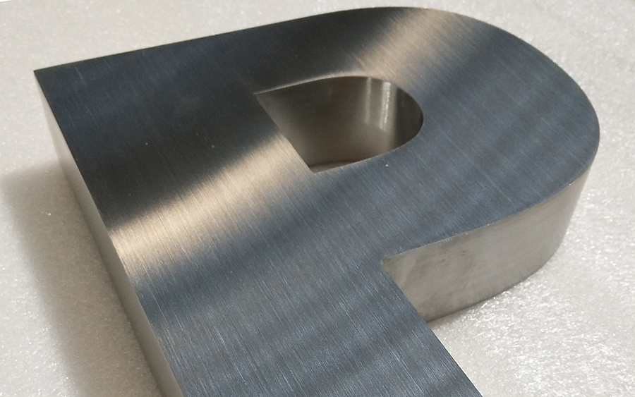 不銹鋼發(fā)光字的7大特性是什么？