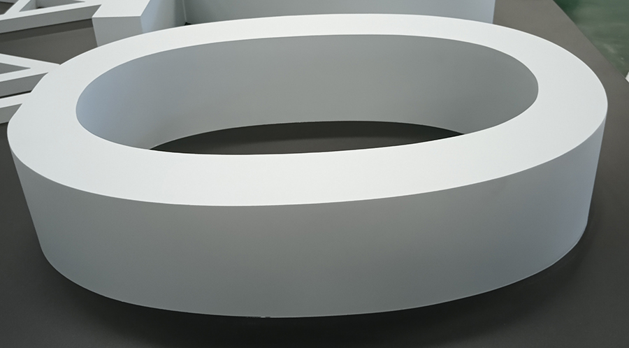 戶外落地立體發(fā)光字一般采用哪些形式？