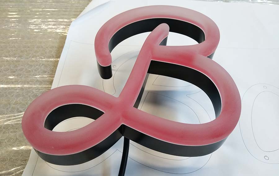 仿霓虹字的特點有哪些？