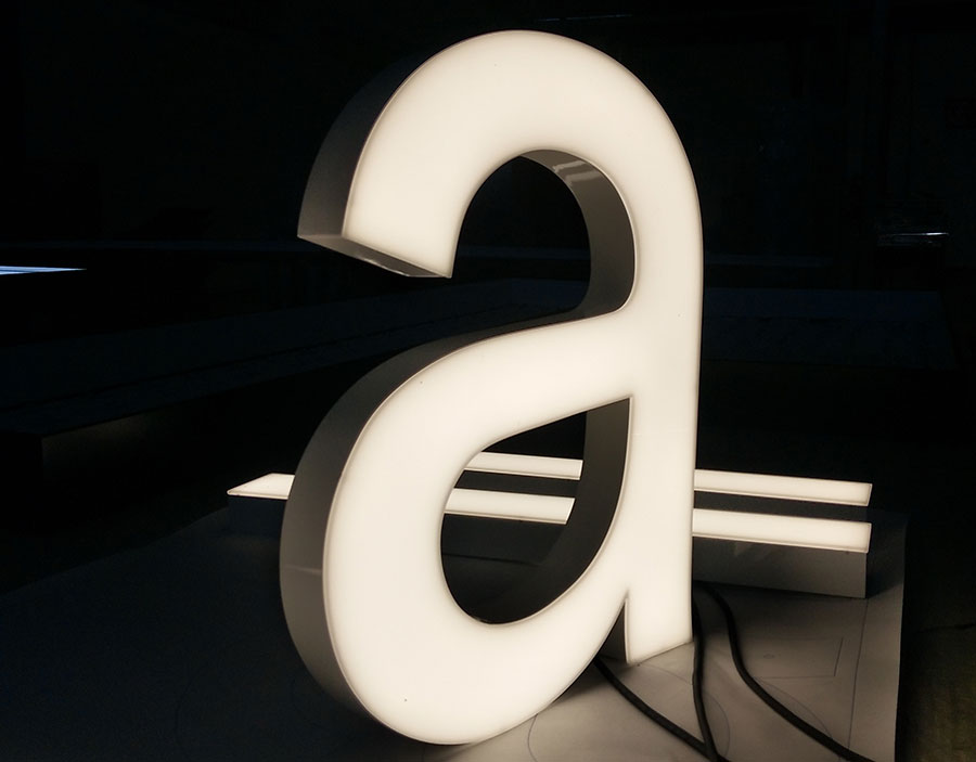 無(wú)邊發(fā)光字為什么這么受歡迎？