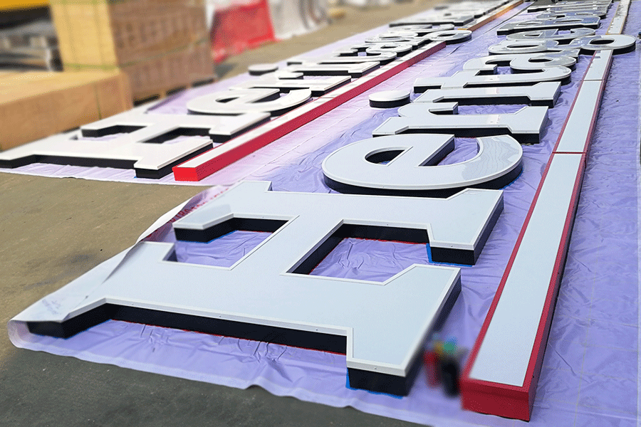 樓頂發(fā)光字標識工程如何計算價格？