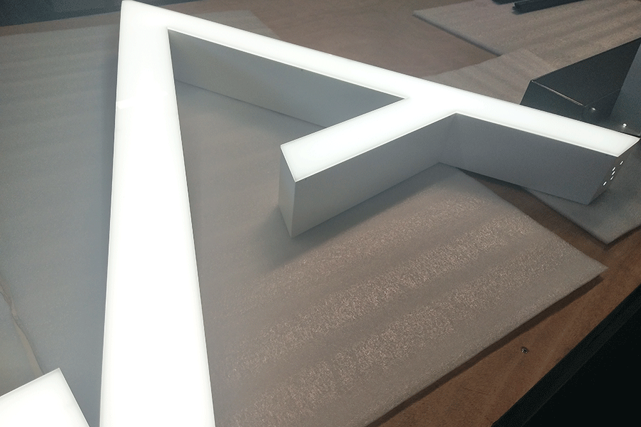 LED無邊字有什么特性？