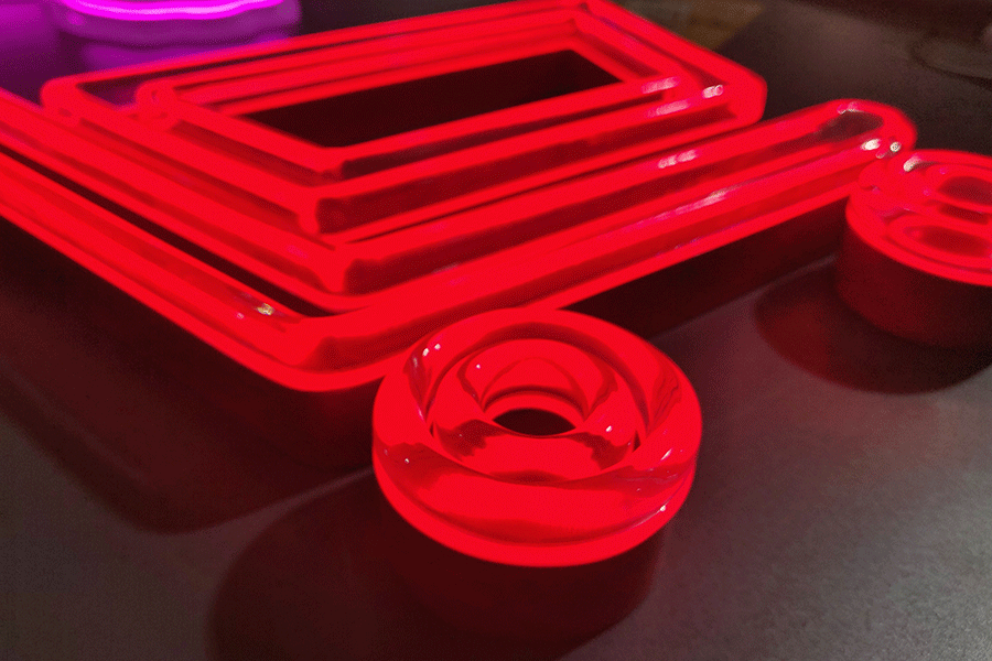 霓虹燈發(fā)光字制作具備哪些特點(diǎn)優(yōu)勢(shì)？