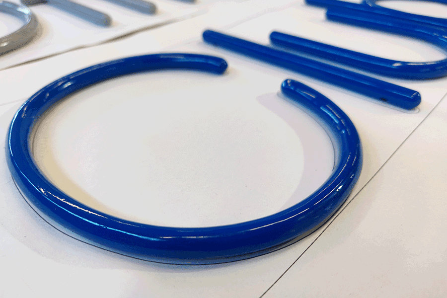 設計制作亞克力烤漆字有哪些亮點？