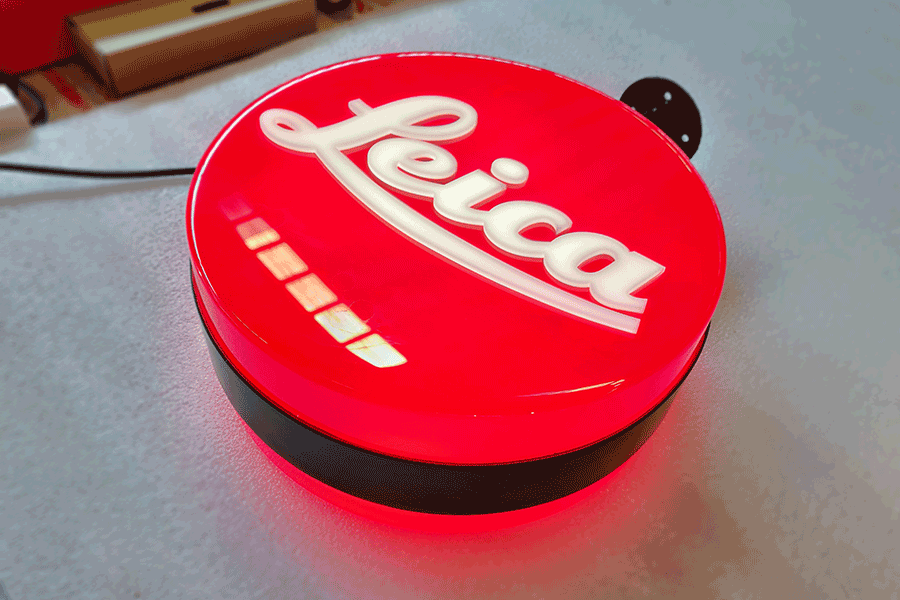 定制亞克力燈箱發(fā)光標識有哪些優(yōu)勢？