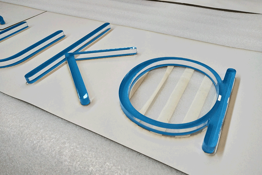 亞克力字標(biāo)識(shí)標(biāo)牌制作有什么優(yōu)點(diǎn)？