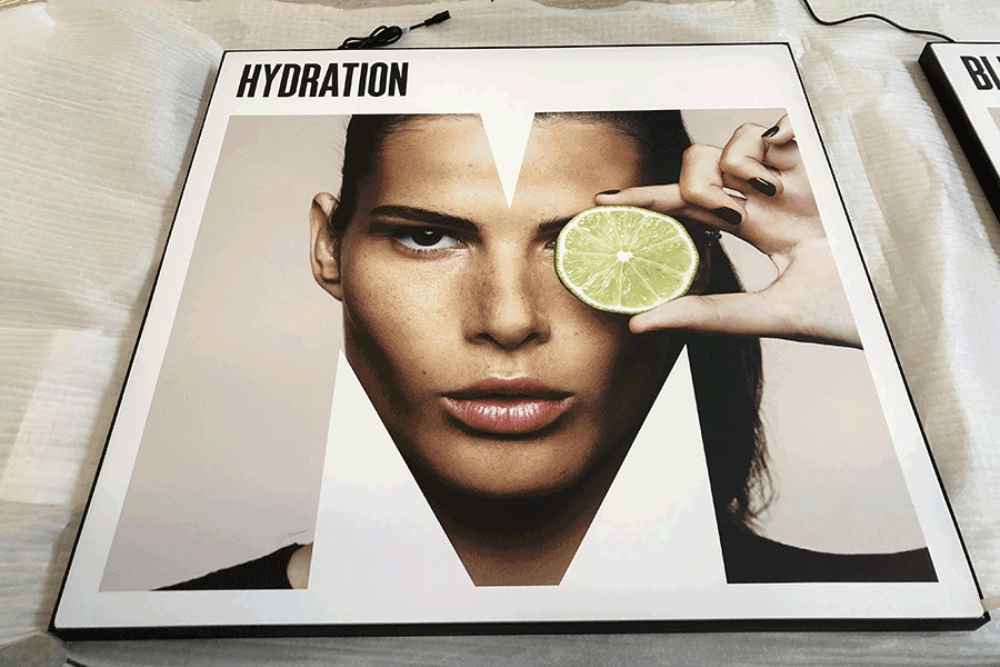 拉布燈箱發(fā)光標(biāo)識制作有哪些產(chǎn)品優(yōu)勢？