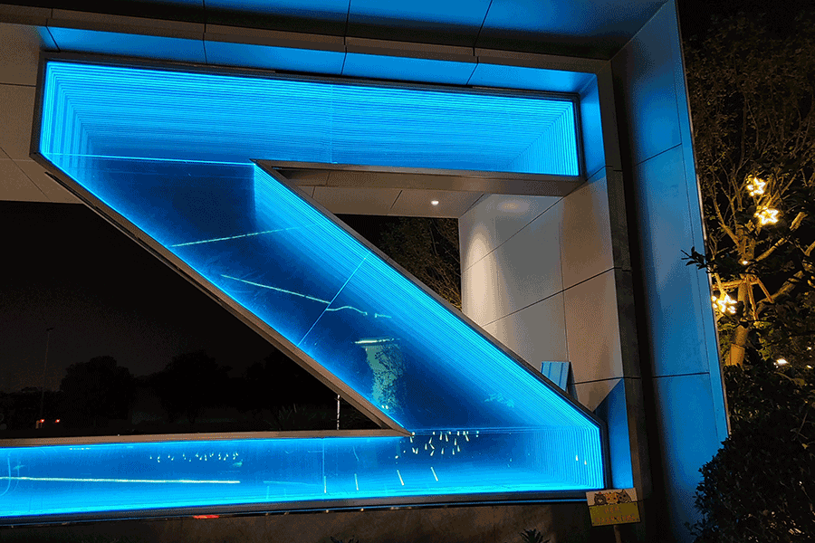 深淵鏡字發(fā)光標(biāo)識牌制作有哪些特征？