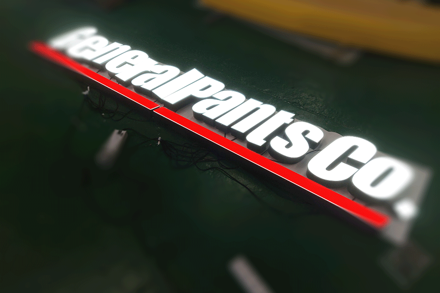 LED無邊框字發(fā)光標識標牌制作有什么特色？