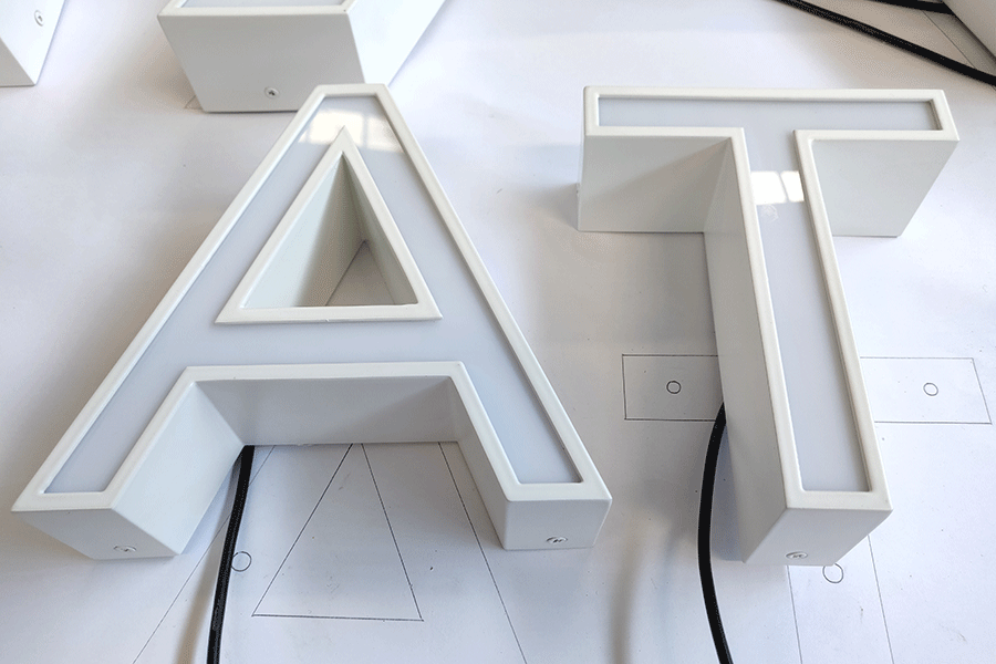 鏤空發(fā)光字標(biāo)識(shí)標(biāo)牌制作有什么優(yōu)點(diǎn)？