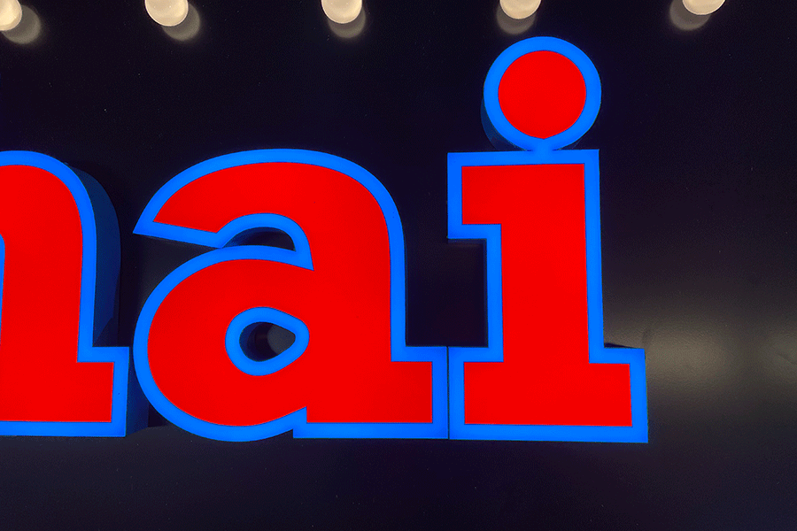 亞克力發(fā)光字定制有哪些優(yōu)勢(shì)？