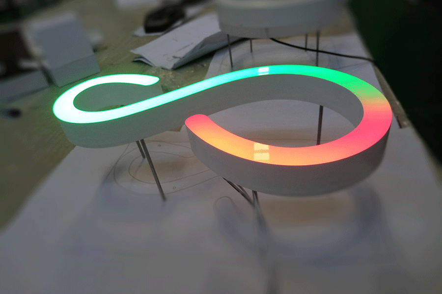 LED迷你字標(biāo)識(shí)牌制作有哪些特點(diǎn)？