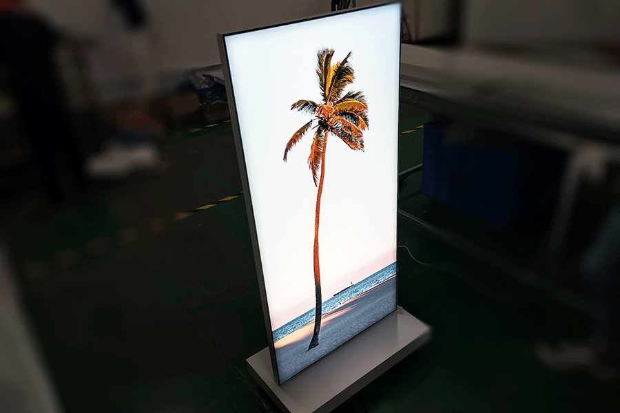 軟膜燈箱發(fā)光標(biāo)識牌定制有哪些特征？